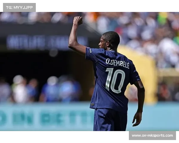 巴黎圣日耳曼3-2斯特拉斯堡，登贝莱延续射手榜领先